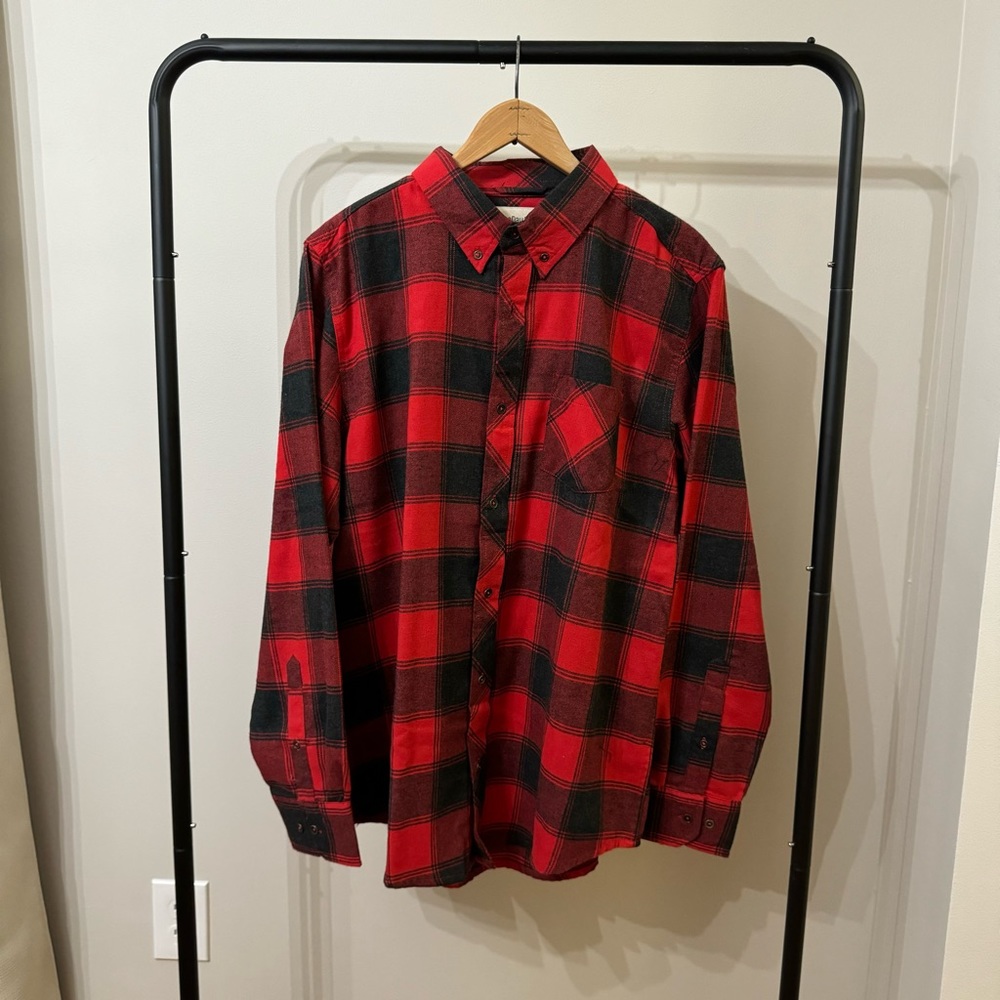 LARGE BLACK AND RED PLAID FLANNEL